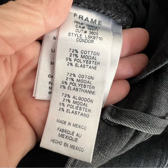 2/25 FRAME Denim Le Sylvie Kick Boot Black Jeans Boot Cut Slight Flare - Picture 8 of 8